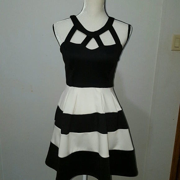 Crystal Doll Dresses & Skirts - Dress *4 for $10* 😍
